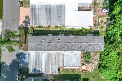 (Ver Espanol Abajo)  Lot rent $587 includes use of park on Lake Henry Golf Club in Florida - for sale on GolfHomes.com, golf home, golf lot