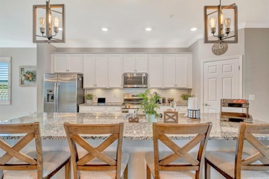 Welcome to Paradise! This 3 bedroom, 2 baths, and a 2.5 car on Lakewood National Golf Club in Florida - for sale on GolfHomes.com, golf home, golf lot