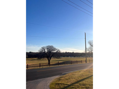 Pictures were taken after house was professionally cleaned. this on Cross Timbers Golf Course in Texas - for sale on GolfHomes.com, golf home, golf lot
