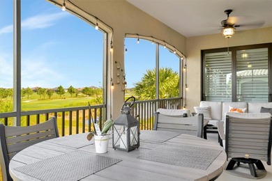 Welcome to Paradise! This 3 bedroom, 2 baths, and a 2.5 car on Lakewood National Golf Club in Florida - for sale on GolfHomes.com, golf home, golf lot