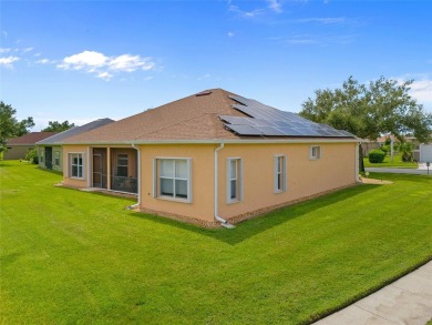 CORNER LOT! SPACIOUS 3 BEDROOM PLUS DEN, 2 BATH, 2-CAR GARAGE on Maple Leaf Golf and Country Club in Florida - for sale on GolfHomes.com, golf home, golf lot