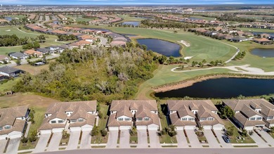 Welcome to Paradise! This 3 bedroom, 2 baths, and a 2.5 car on Lakewood National Golf Club in Florida - for sale on GolfHomes.com, golf home, golf lot