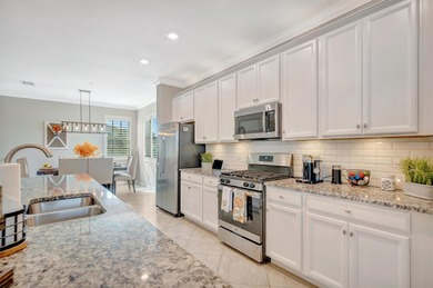 Welcome to Paradise! This 3 bedroom, 2 baths, and a 2.5 car on Lakewood National Golf Club in Florida - for sale on GolfHomes.com, golf home, golf lot