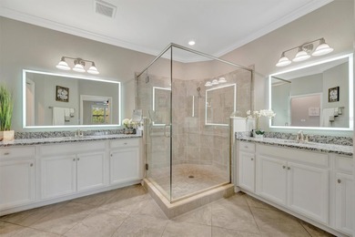 Welcome to Paradise! This 3 bedroom, 2 baths, and a 2.5 car on Lakewood National Golf Club in Florida - for sale on GolfHomes.com, golf home, golf lot