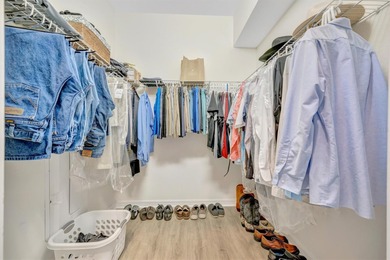 Welcome to Paradise! This 3 bedroom, 2 baths, and a 2.5 car on Lakewood National Golf Club in Florida - for sale on GolfHomes.com, golf home, golf lot