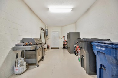 Welcome to Paradise! This 3 bedroom, 2 baths, and a 2.5 car on Lakewood National Golf Club in Florida - for sale on GolfHomes.com, golf home, golf lot