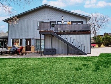 Welcome home to your Newly remodeled, Lock and Leave Townhouse on Tiara Rado Golf Course in Colorado - for sale on GolfHomes.com, golf home, golf lot
