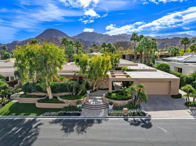 o DESERT HOME
o 4 BEDROOMS
o 4 BATHS + 1 PWDR
o 5,100 SQ. FT.
o on The Vintage Golf Club in California - for sale on GolfHomes.com, golf home, golf lot