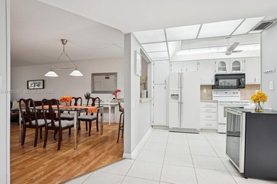 PRICED TO SELL QUICKLY! Rare ground floor 2-bedroom in desirable on Hollybrook Golf and Tennis Club  in Florida - for sale on GolfHomes.com, golf home, golf lot