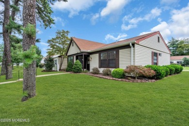 Welcome to this immaculate 2 bedroom, 2 bath Stratford model on Leisure Village West Assoc. in New Jersey - for sale on GolfHomes.com, golf home, golf lot