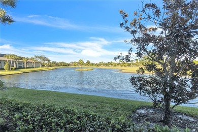 Bright, beautiful, renovated & ready to impress! This FIRST on Vista Plantation Golf Club in Florida - for sale on GolfHomes.com, golf home, golf lot
