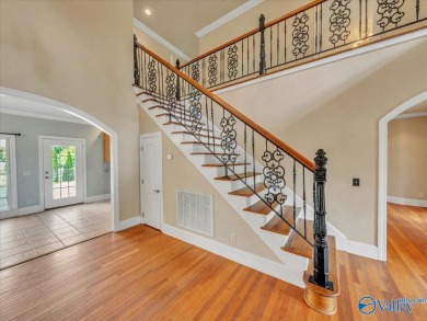 Full Brick with Pool! - Spacious 4 bedroom 3.5 bath full brick on Goose Pond Colony Resort - Lake Golf Course in Alabama - for sale on GolfHomes.com, golf home, golf lot