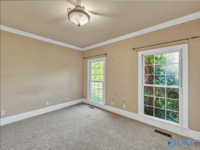 Full Brick with Pool! - Spacious 4 bedroom 3.5 bath full brick on Goose Pond Colony Resort - Lake Golf Course in Alabama - for sale on GolfHomes.com, golf home, golf lot