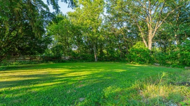 1700 SQ/FT 2 BDRM 2BATH RANCH SITTING ON OVER AN ACRE WITH A 30 on South Shore Country Club in Indiana - for sale on GolfHomes.com, golf home, golf lot