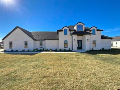 Beautiful new construction home ready for its first owner. This on Big Creek Golf and Country Club in Arkansas - for sale on GolfHomes.com, golf home, golf lot