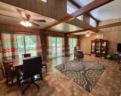 NEW LISTING!! This residence offers diverse possibilities on Cherokee Village South Course in Arkansas - for sale on GolfHomes.com, golf home, golf lot