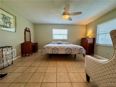 3-Bedroom, 2-Bath Pool Home in Crystal River just waiting for on Plantation Inn and Golf Resort  in Florida - for sale on GolfHomes.com, golf home, golf lot