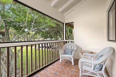 Come see this gorgeous CORNER END UNIT Golf Villa overlooking on PGA National Golf Club in Florida - for sale on GolfHomes.com, golf home, golf lot