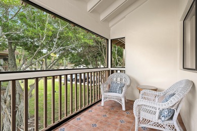 Come see this gorgeous CORNER END UNIT Golf Villa overlooking on PGA National Golf Club in Florida - for sale on GolfHomes.com, golf home, golf lot