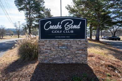 This one level 2 bedroom 2.5 bath condo in the small community on Creeks Bend Golf Club in Tennessee - for sale on GolfHomes.com, golf home, golf lot