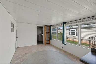 Lovely 2 Bedroom, 2 Bathroom mobile home in High Point, a on High Point Golf Club, Inc. in Florida - for sale on GolfHomes.com, golf home, golf lot