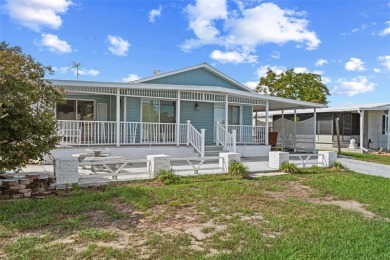 Lovely 2 Bedroom, 2 Bathroom mobile home in High Point, a on High Point Golf Club, Inc. in Florida - for sale on GolfHomes.com, golf home, golf lot
