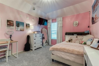 Experience resort-style living in this stunning 5-bedroom, 3 on Oakmont Country Club in Texas - for sale on GolfHomes.com, golf home, golf lot