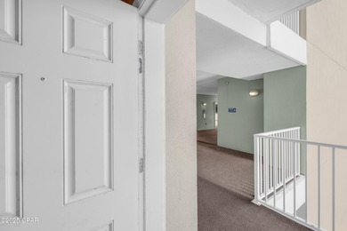 CURRENTLY UNDER CONTRACT, SELLER WILL CONSIDER BACKUP OFFERS - on Signal Hill Golf Course, Inc. in Florida - for sale on GolfHomes.com, golf home, golf lot