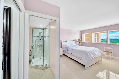 Welcome to this beautifully updated 2-bedroom, 2-bathroom condo on Palm-Aire Country Club and Resort - Palms in Florida - for sale on GolfHomes.com, golf home, golf lot