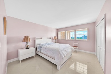 Welcome to this beautifully updated 2-bedroom, 2-bathroom condo on Palm-Aire Country Club and Resort - Palms in Florida - for sale on GolfHomes.com, golf home, golf lot
