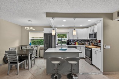Beautifully Renovated Kings Point Condo! This light-filled on Kings Point Golf -Flanders Way in Florida - for sale on GolfHomes.com, golf home, golf lot
