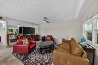 Beautifully Renovated Kings Point Condo! This light-filled on Kings Point Golf -Flanders Way in Florida - for sale on GolfHomes.com, golf home, golf lot