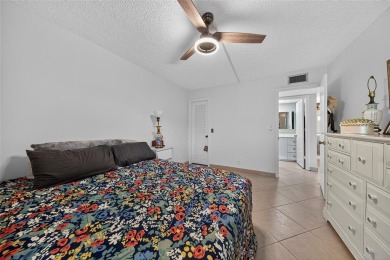 Beautifully Renovated Kings Point Condo! This light-filled on Kings Point Golf -Flanders Way in Florida - for sale on GolfHomes.com, golf home, golf lot