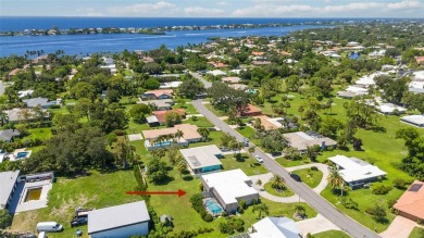 MOTIVATED SELLERS / NOT IN FLOOD ZONE Nestled in the highly on Sorrento Par 3 in Florida - for sale on GolfHomes.com, golf home, golf lot