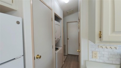 UPDATED SINGLE WIDE MOBILE HOME IN ACTIVE 55+ COMMUNITY! Stay on River Run Golf Links in Florida - for sale on GolfHomes.com, golf home, golf lot