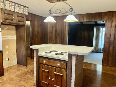 Don't miss out on this amazing home located at the Bald Knob on Bald Knob Country Club in Arkansas - for sale on GolfHomes.com, golf home, golf lot