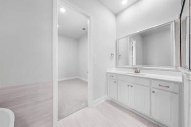 MLS# 20812542 - Built by Altura Homes - Ready Now! ~ This on Heath Golf and Yacht Club in Texas - for sale on GolfHomes.com, golf home, golf lot