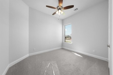MLS# 20812542 - Built by Altura Homes - Ready Now! ~ This on Heath Golf and Yacht Club in Texas - for sale on GolfHomes.com, golf home, golf lot