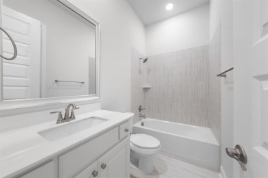 MLS# 20812542 - Built by Altura Homes - Ready Now! ~ This on Heath Golf and Yacht Club in Texas - for sale on GolfHomes.com, golf home, golf lot