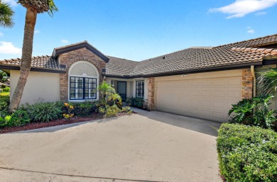 Charming Lakeview home in Aberdeen Country Club. This delightful on Aberdeen Golf and Country Club in Florida - for sale on GolfHomes.com, golf home, golf lot
