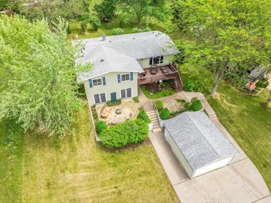 Welcome to your perfect retreat in the highly desirable Lake on Lake Carroll Golf Course in Illinois - for sale on GolfHomes.com, golf home, golf lot