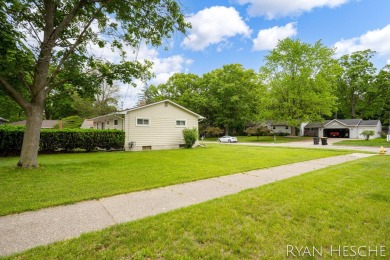 Charming 3-bedroom, 2-bath ranch-style home with full basement on L.E. Kaufman Golf Course in Michigan - for sale on GolfHomes.com, golf home, golf lot