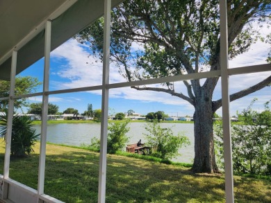 Welcome to this fabulous 2-bedroom / 2-bath home in the on Spanish Lakes Fairways in Florida - for sale on GolfHomes.com, golf home, golf lot
