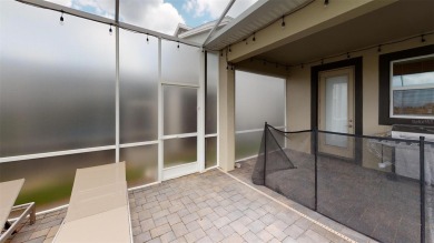 MOTIVATED SELLER! ALL WRITTEN OFFERS WILL BE REVIEWED. Welcome on National Golf Course in Florida - for sale on GolfHomes.com, golf home, golf lot