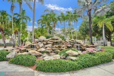 Spacious 2 bed, 2 bath condo with a private balcony and golf on Inverrary Country Club in Florida - for sale on GolfHomes.com, golf home, golf lot