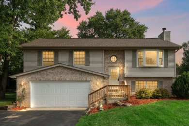Adorable and well maintained 3 bed, 3 bath bilevel located on a on Lakes of the Four Seasons Country Club in Indiana - for sale on GolfHomes.com, golf home, golf lot