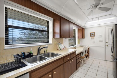 Welcome to beautiful Sun City Center, a premier 55+ golf cart on North Lakes Golf Course in Florida - for sale on GolfHomes.com, golf home, golf lot