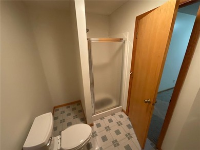 LOVE GOLF??? Check out this great townhome on the 9th hole! on The Ponds Golf Club in Minnesota - for sale on GolfHomes.com, golf home, golf lot