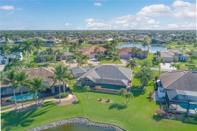 This very well-maintained 3-bedroom, 2-bathroom home is situated on Royal Tee Country Club in Florida - for sale on GolfHomes.com, golf home, golf lot