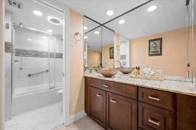 MOTIVATED SELLER! Welcome to the Lincoln Tower, this 3 bed, 2 on The President Country Club in Florida - for sale on GolfHomes.com, golf home, golf lot